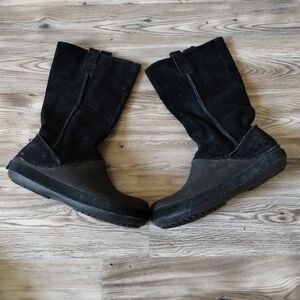 Crocs Berryessa Tall Suede Mid Calf Boot Black Women's Size 5